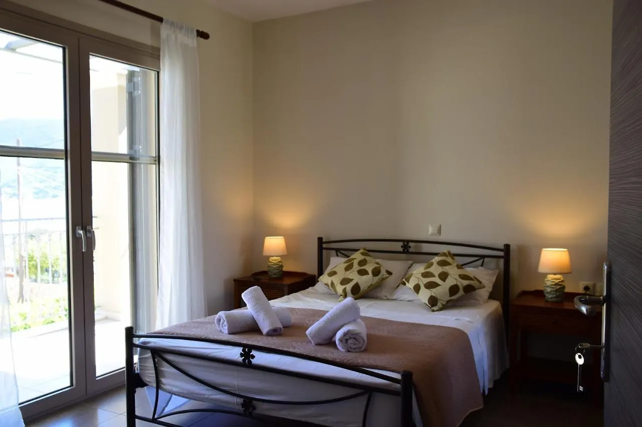 D'Angelos Apartments Karavomylos