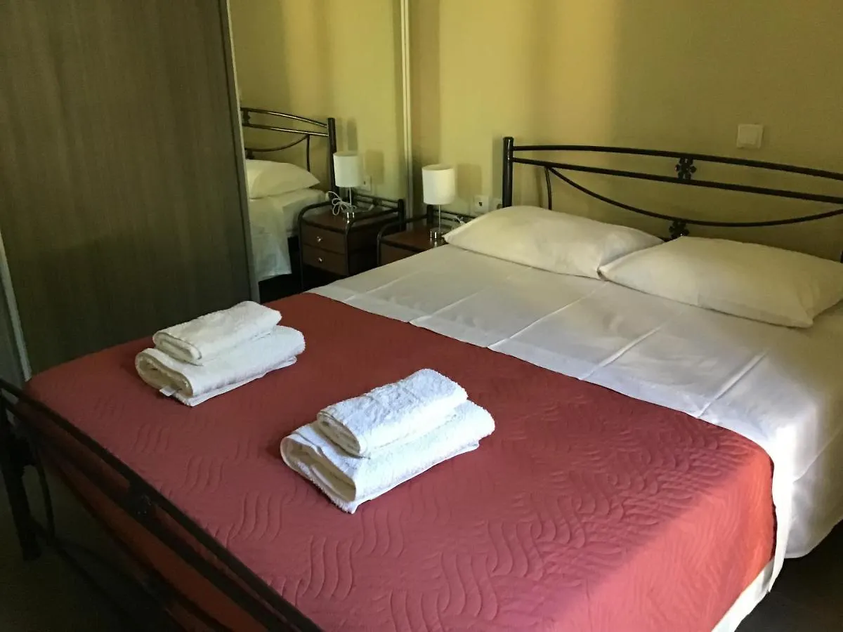 D'Angelos Apartments Karavomylos